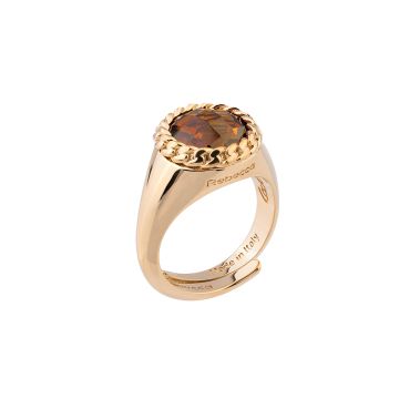 Cocktail ring with colored stone