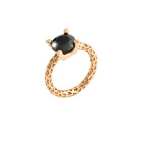 Jolie ring with black stone